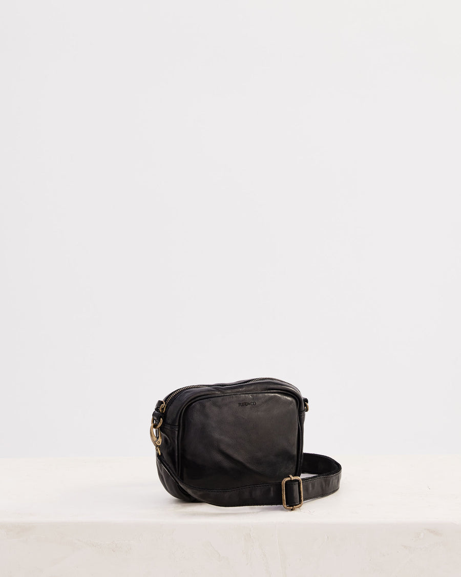 Camera Crossbody Black