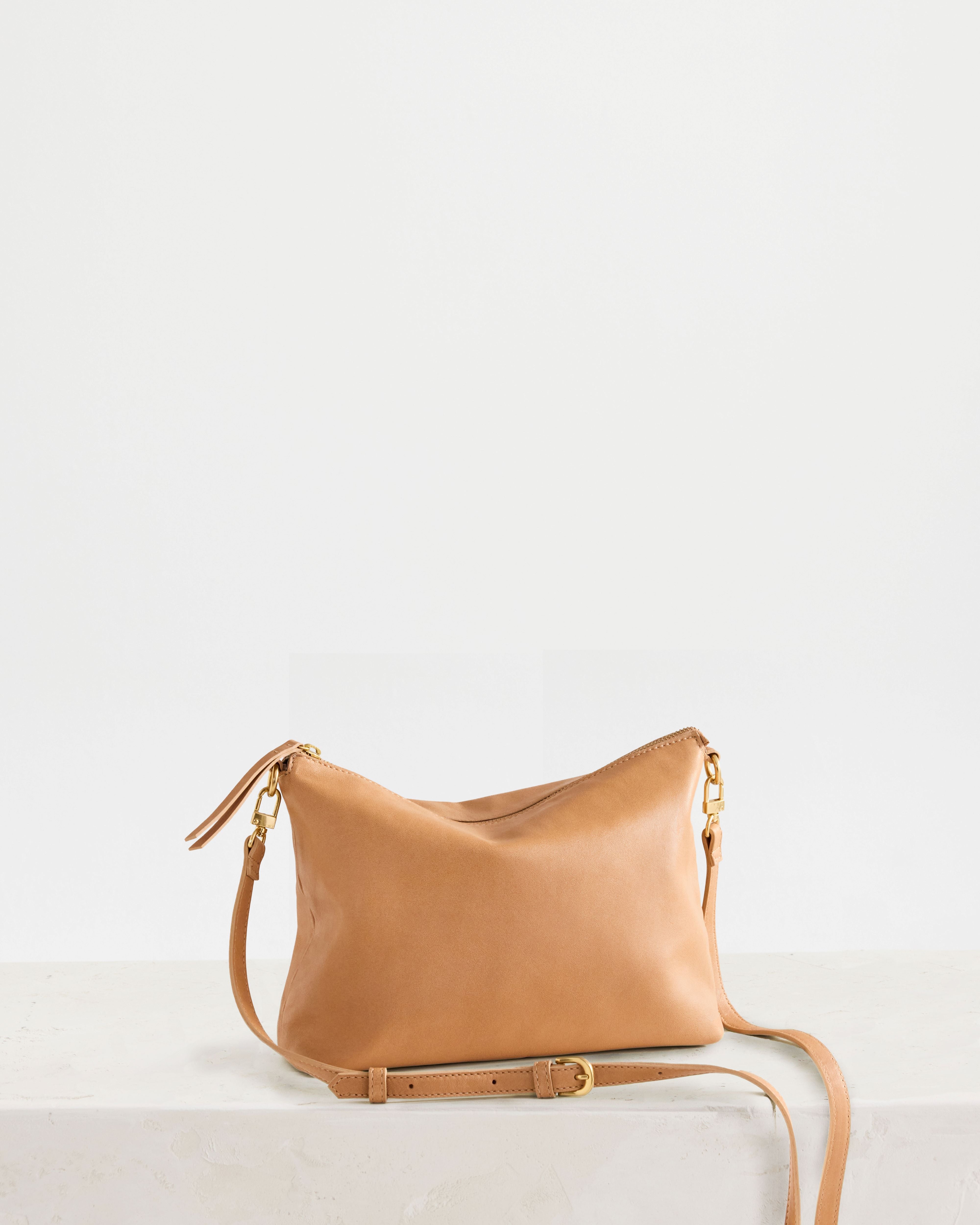 Augusta Crossbody Tan