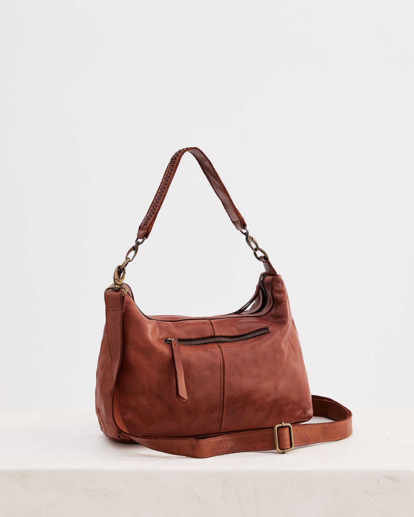 Signature Slouchy Bag Cognac