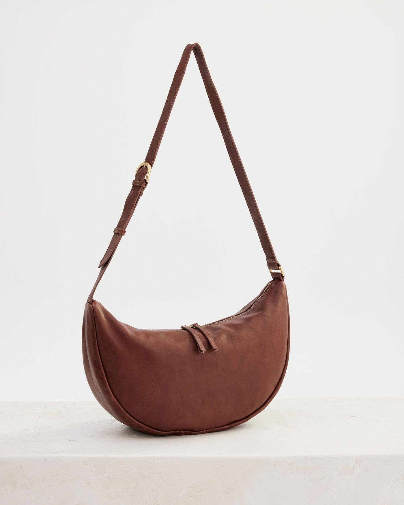 Stevie Sling Cognac